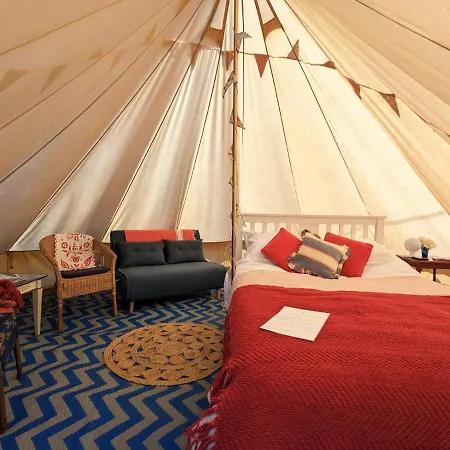 Ashcroft Glamping Hotel Dereham Exterior photo