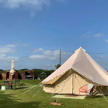 Ashcroft Glamping Hotel Dereham Exterior photo